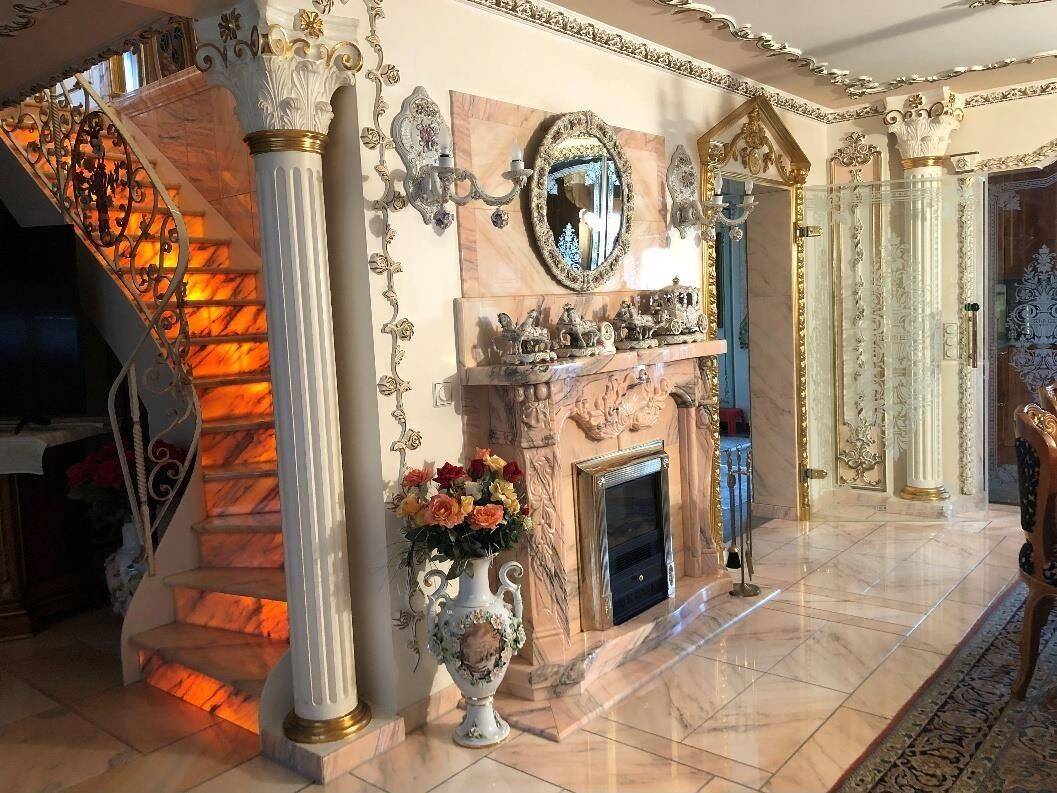 Wo Wohntraum auf Majestät trifft: Repräsentativer Luxus mit Prunksäulen, leuchtendem Kamin und imperialem Charme!, 90489 Nürnberg (Gärten bei Wöhrd Rennweg Veilhof Wöhrd)