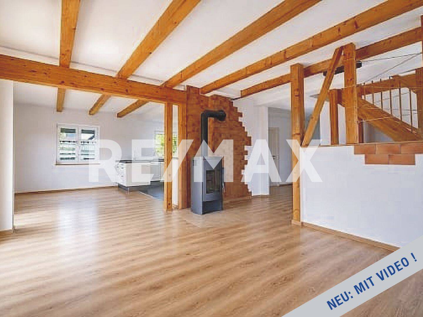 RE/MAX: BEZUGSFREI !!! * Ankommen, wohlfühlen, zuhause sein – charmantes Holzhaus in bester Wohnlage, 72514 Inzigkofen