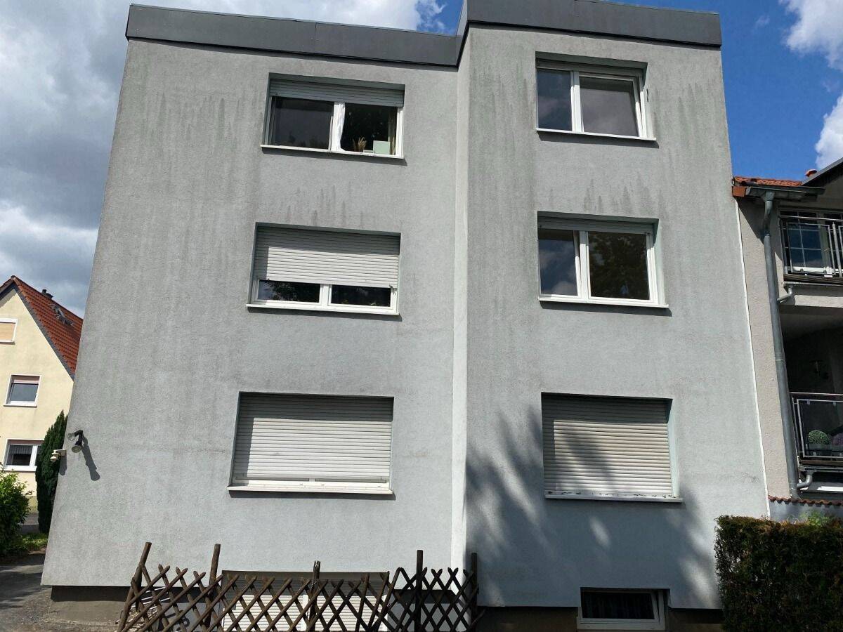Modernisiertes Mehrfamilienhaus (9 Einheiten) in Ruhiger Lage von Friedrichsdorf/Burgholzhausen, 61381 Friedrichsdorf