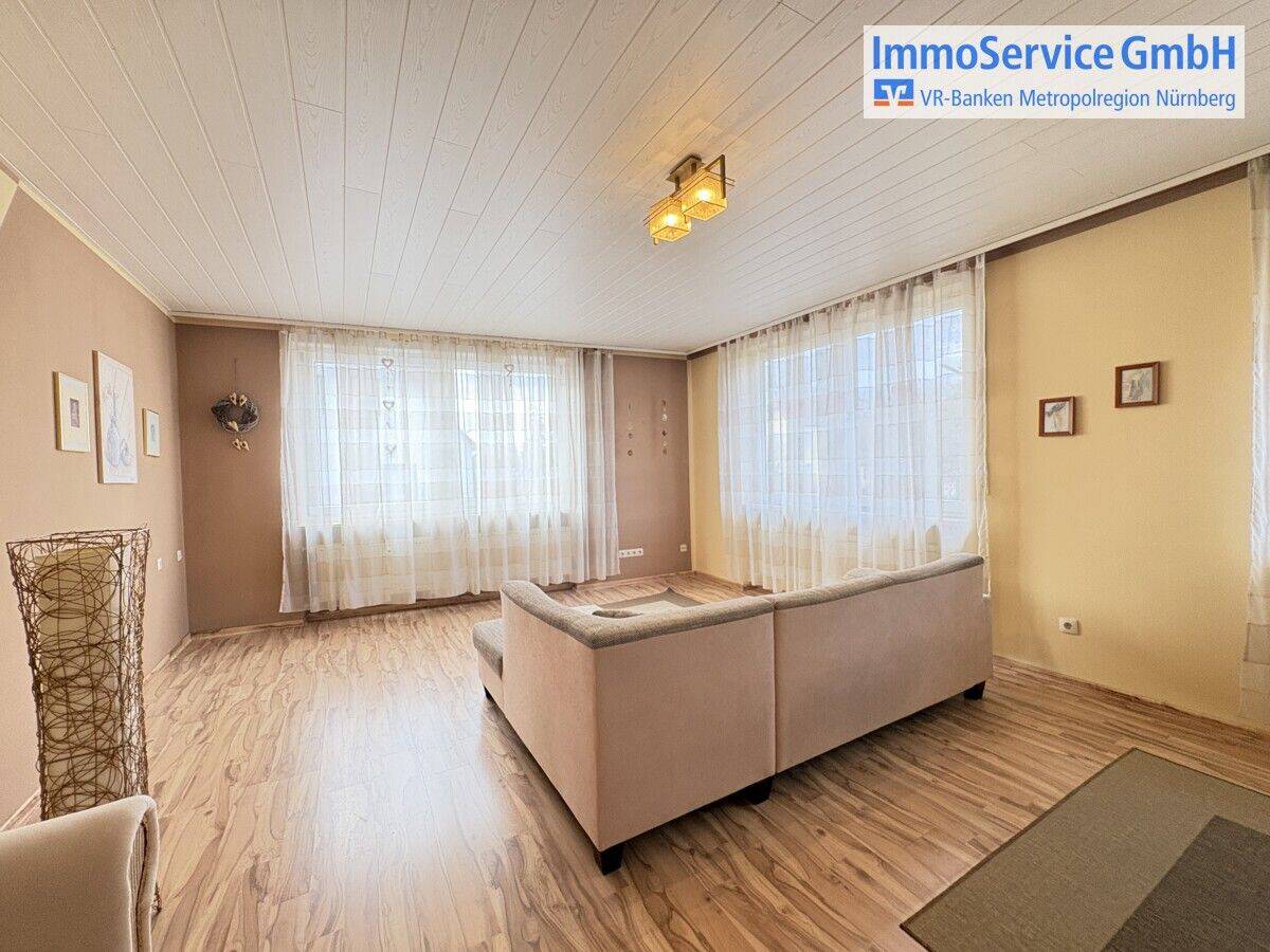 Geräumiges Wohnen in Hersbruck – 3-Zimmer-Wohnung mit Außenstellplatz, 91217 Hersbruck