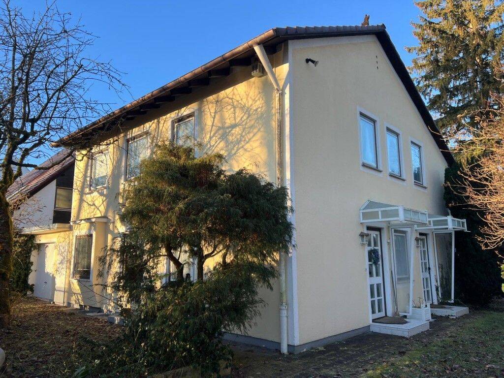 Brück Immobilien – Sanierungsbedürftiges Haus mit Einliegerwohnung in begehrter Ostpark-Lage, 81735 München (Berg am Laim Ramersdorf-Perlach Trudering-Riem)