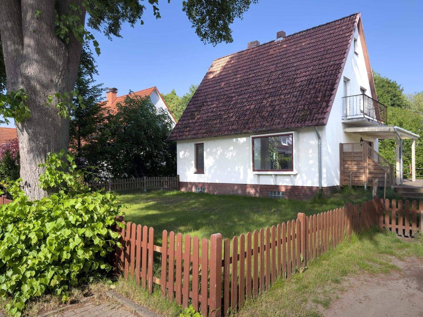 Ein Haus mit Geschichte. Ein Grundstück mit Zukunft., 25462 Rellingen