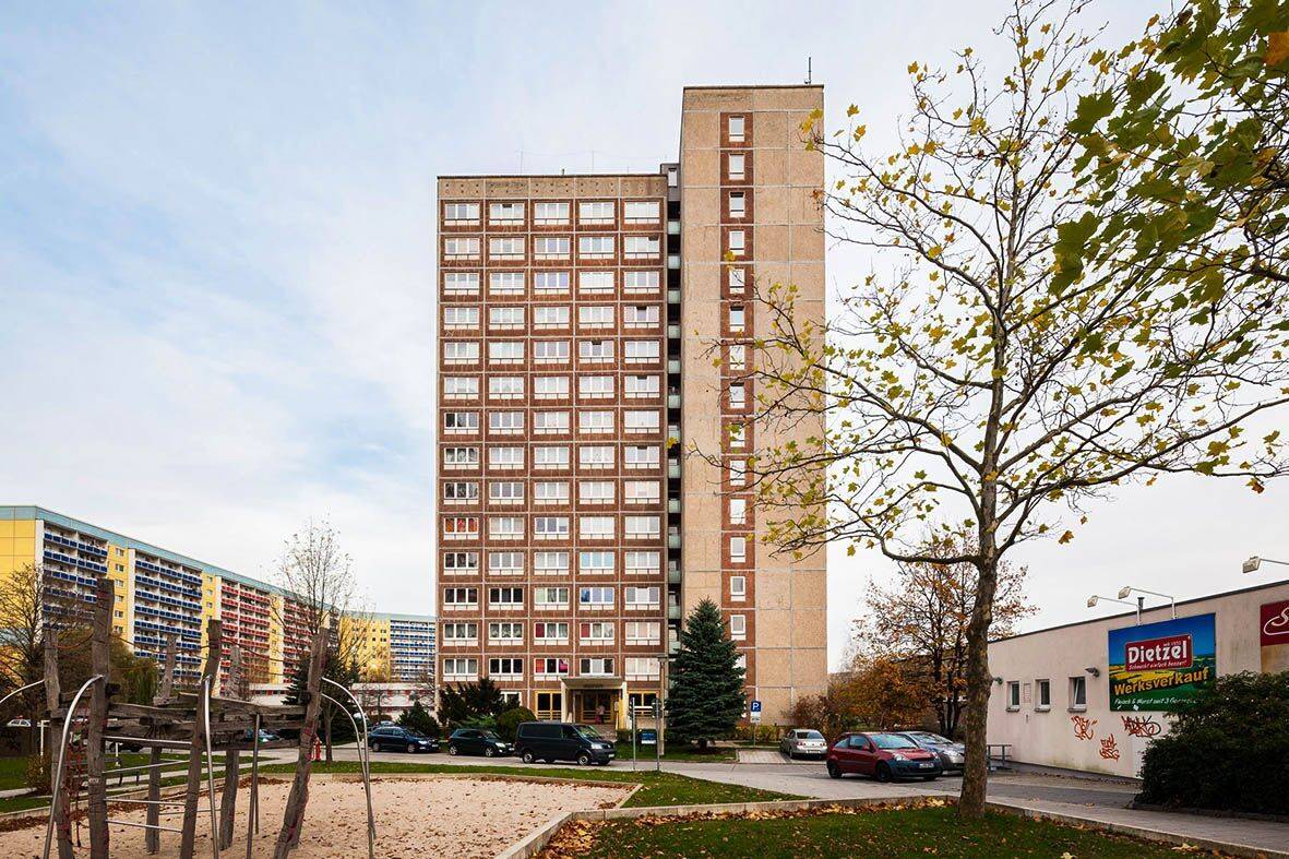 Mit weißem Wohnberechtigungsschein ins neue Zuhause, 4209 Leipzig (Grünau-Mitte Grünau-Nord Grünau-Ost Schönau)