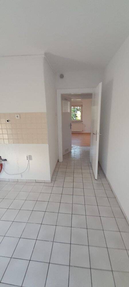 ***SCHÖNE, HELLE, ZENTRALE 3 ZIMMER IN NÜRNBERG ZIEGELSTEIN***, 90411 Nürnberg