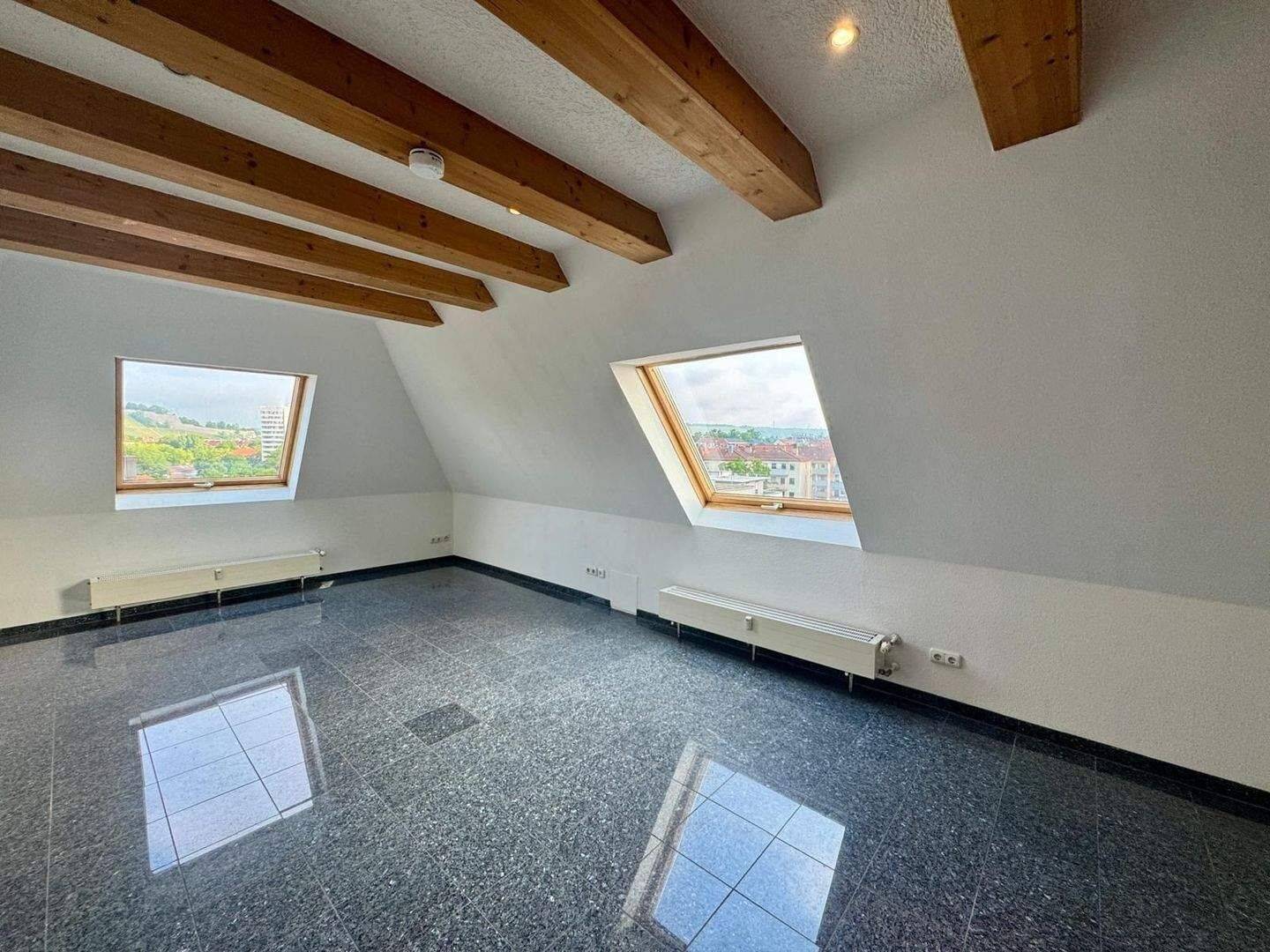 Gemütliche 1 Zimmer Wohnung mit Blick auf die Festung, 97072 Würzburg (Altstadt Sanderau)