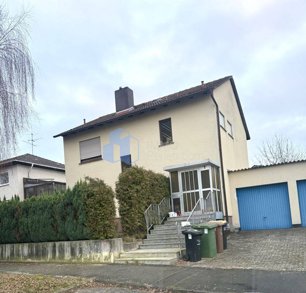 Charmantes Einfamilienhaus mit großem Grundstück in begehrter Wohnlage von Immenhausen, 34376 Immenhausen
