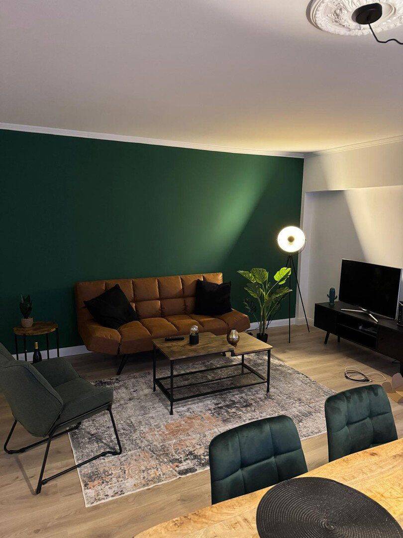 “Move in ready” möblierte 70 qm City-Wohnung im Herzen von Wiesbaden (ab 01.09), 65189 Wiesbaden (Biebrich Wiesbaden)