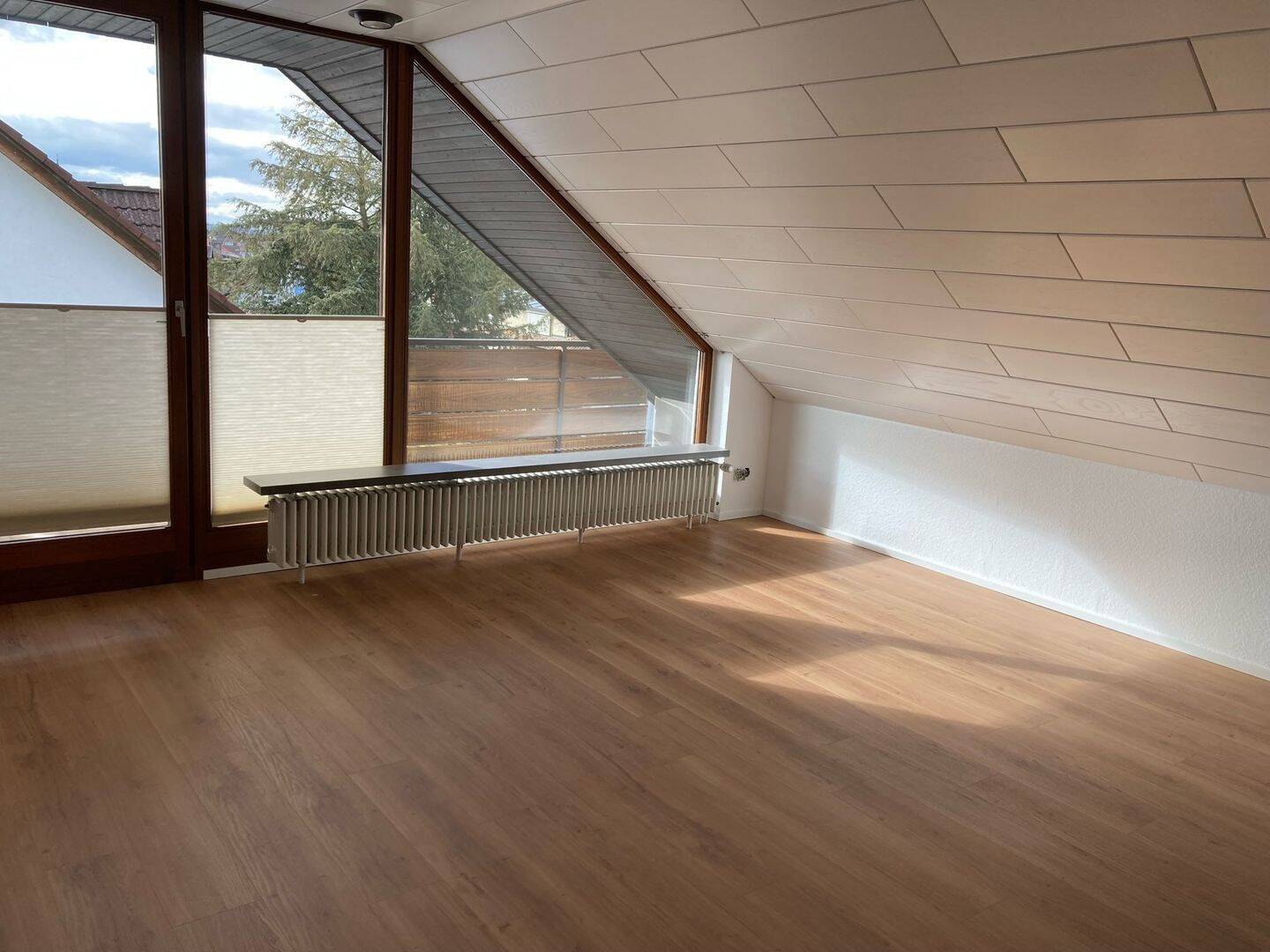 Schöne, helle Dachgeschosswohnung mit Balkon, 79585 Steinen