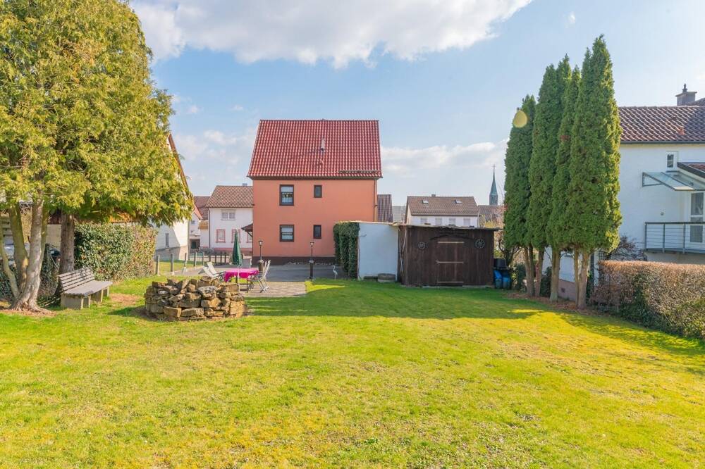 ++ Attraktives Zweifamilienhaus & Baugrundstück mit Entwicklungspotenzial ++, 73098 Rechberghausen