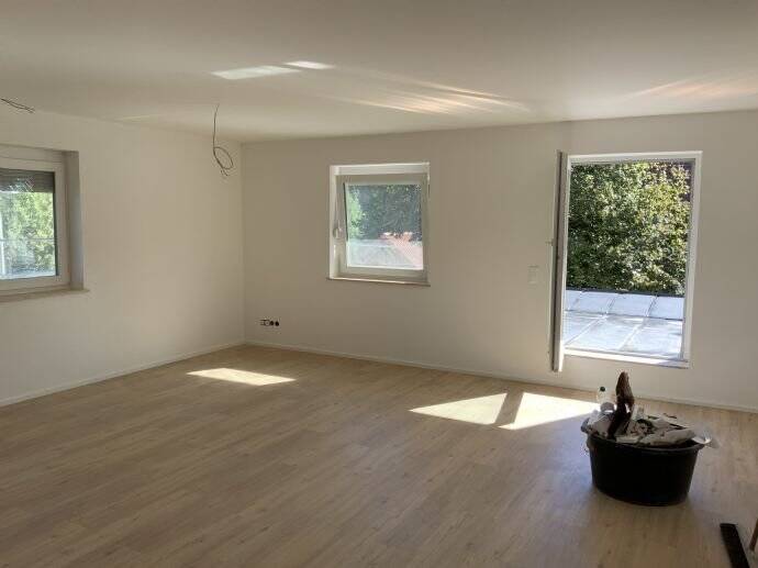 Großzügige 3 Zimmerwohnung mit Dachterrasse, 87740 Buxheim