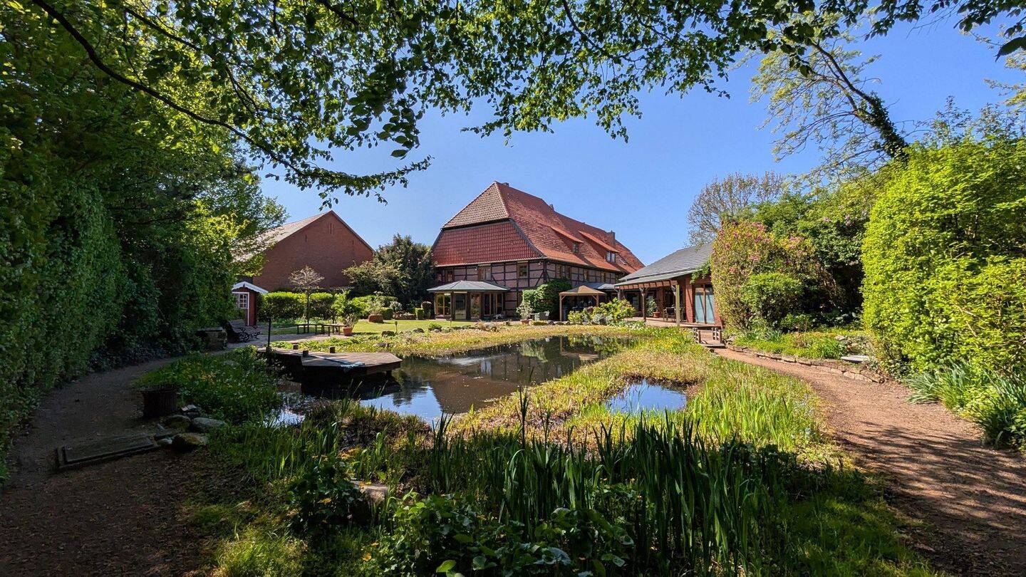 Jeden Tag wie im Urlaub: Wundervolles Landhaus mit Hallenbad, Naturbadeteich und Mieteinnahmen, 31249 Hohenhameln