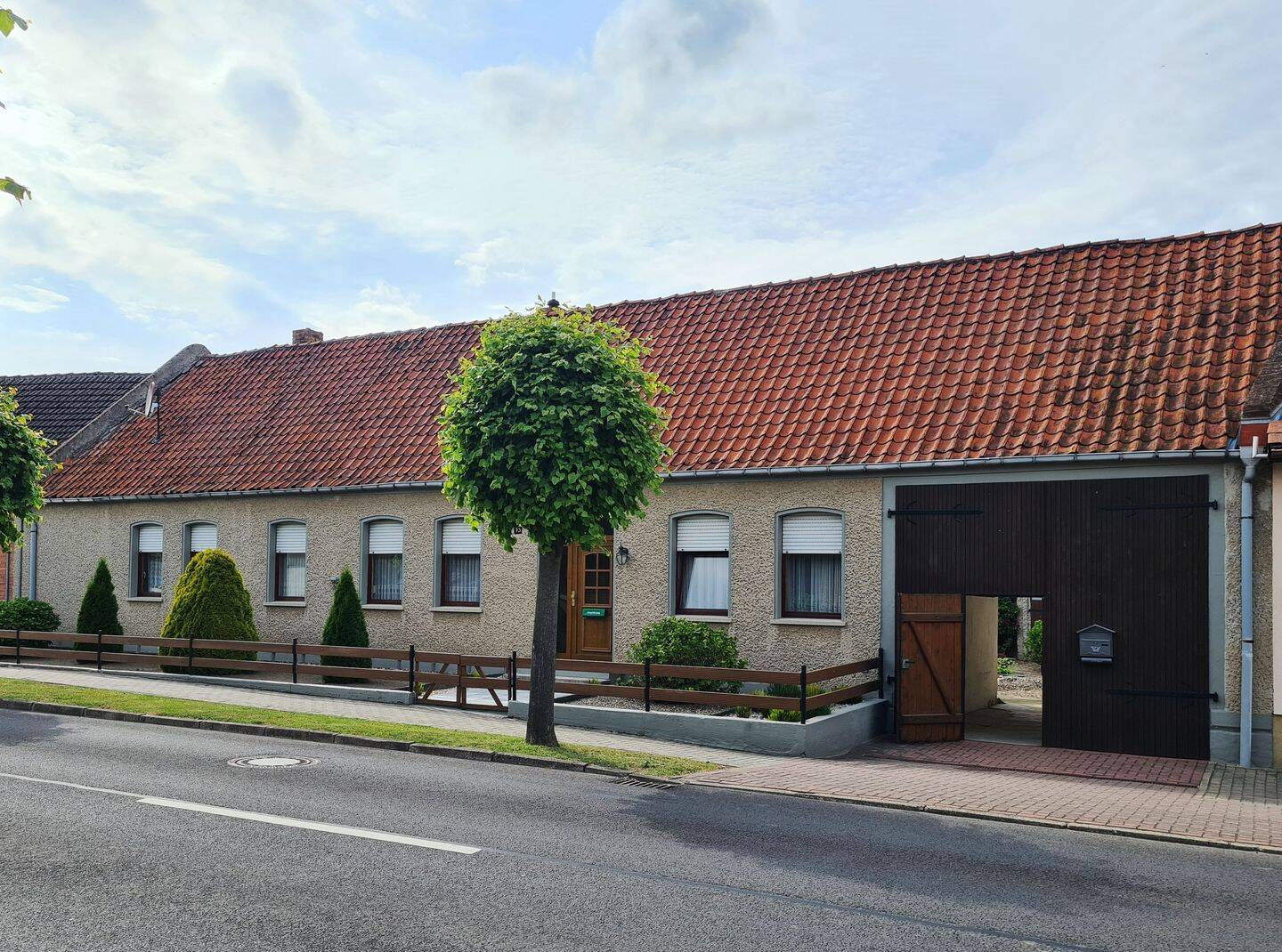 Hof- und Wohngrundstück in Winterfeld / Altmark, 38486 Apenburg-Winterfeld