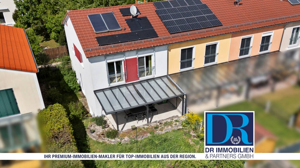 Gepflegtes Reiheneckhaus mit PV- und Solaranlage, Naturgarten & 2 Garagen, 85139 Wettstetten