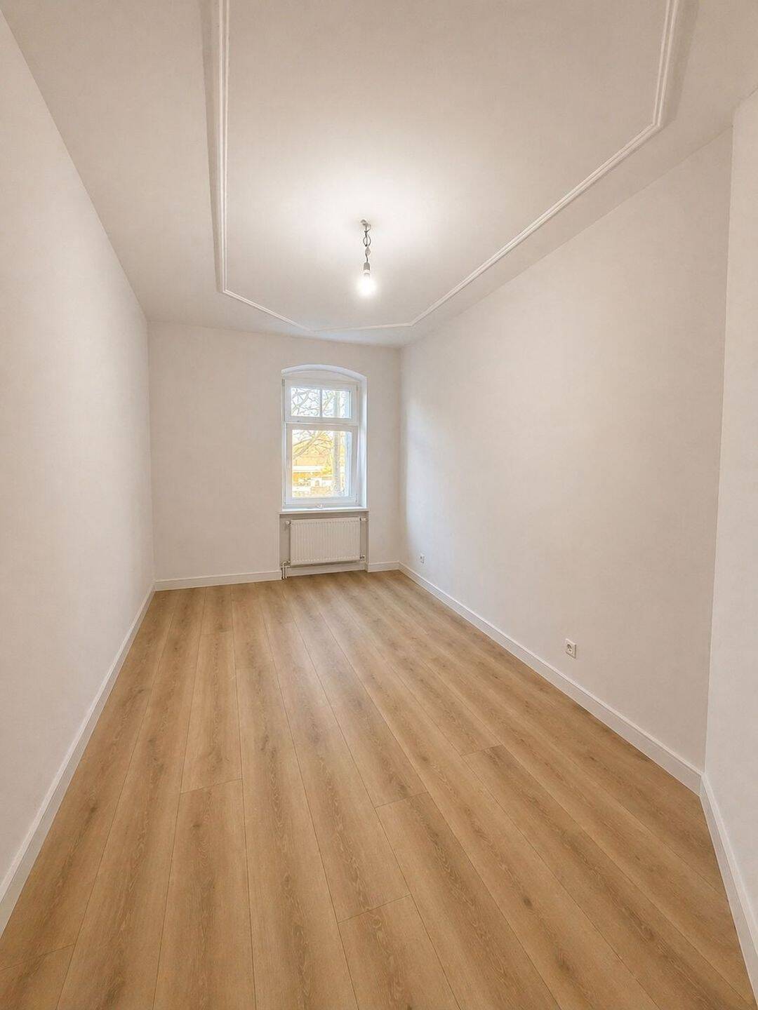 Helle 2-Zimmer Altbauwohnung mit Balkon& EBK in Berlin Pankow, 13156 Berlin (Pankow Kleingartenanlage Alte Baumschule Niederschönhausen Rosenthal)