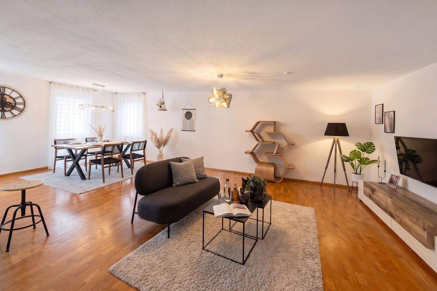 Wohnkomfort mit Weitblick: Lichtdurchflutetes Zuhause in zentraler Lage, 70825 Korntal-Münchingen