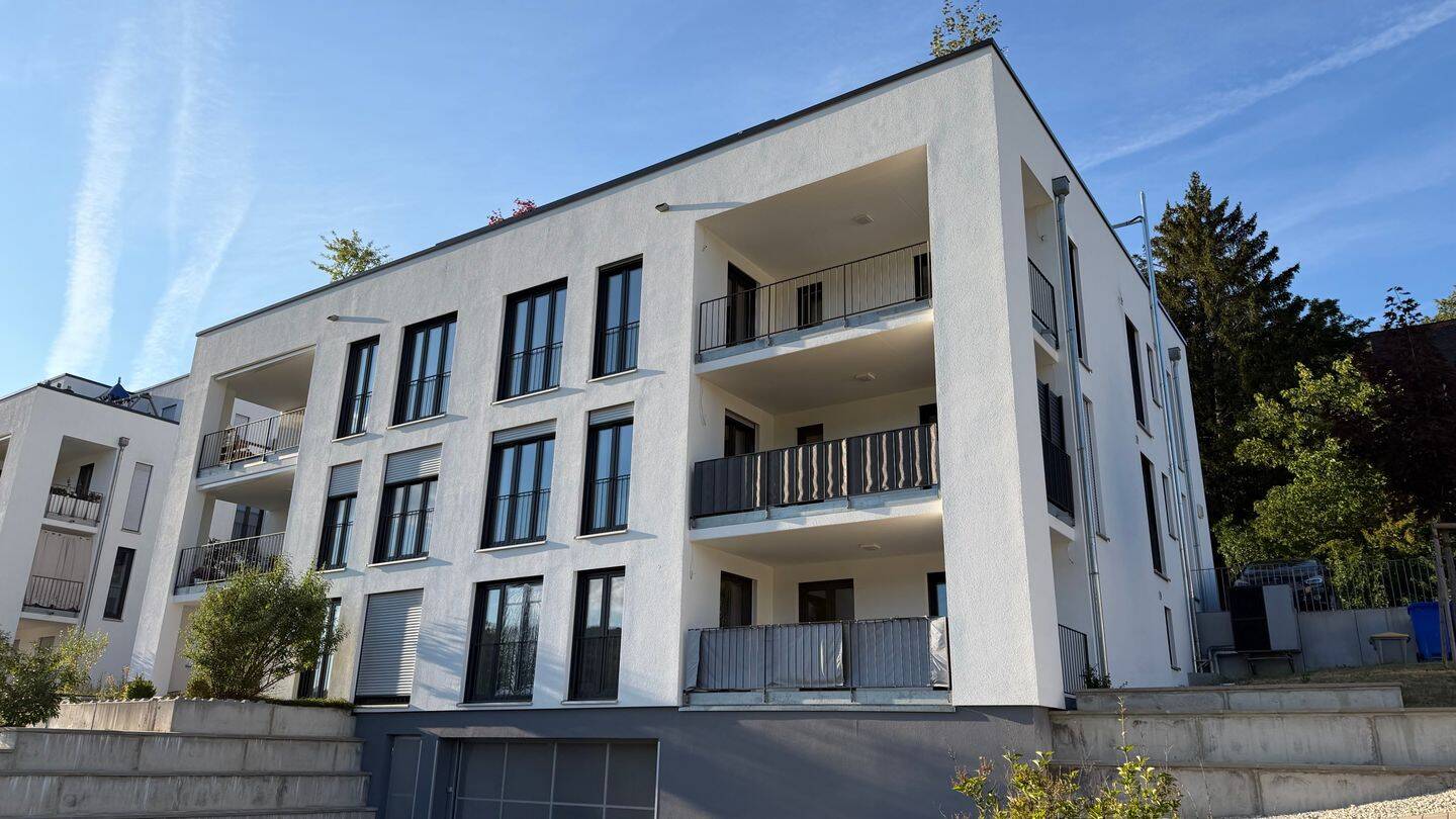 Exklusive 4-Zimmer-Wohnung (114,43 m²) mit 2 Tiefgaragenstellplätzen, Wallbox und Fernsicht, 72458 Albstadt