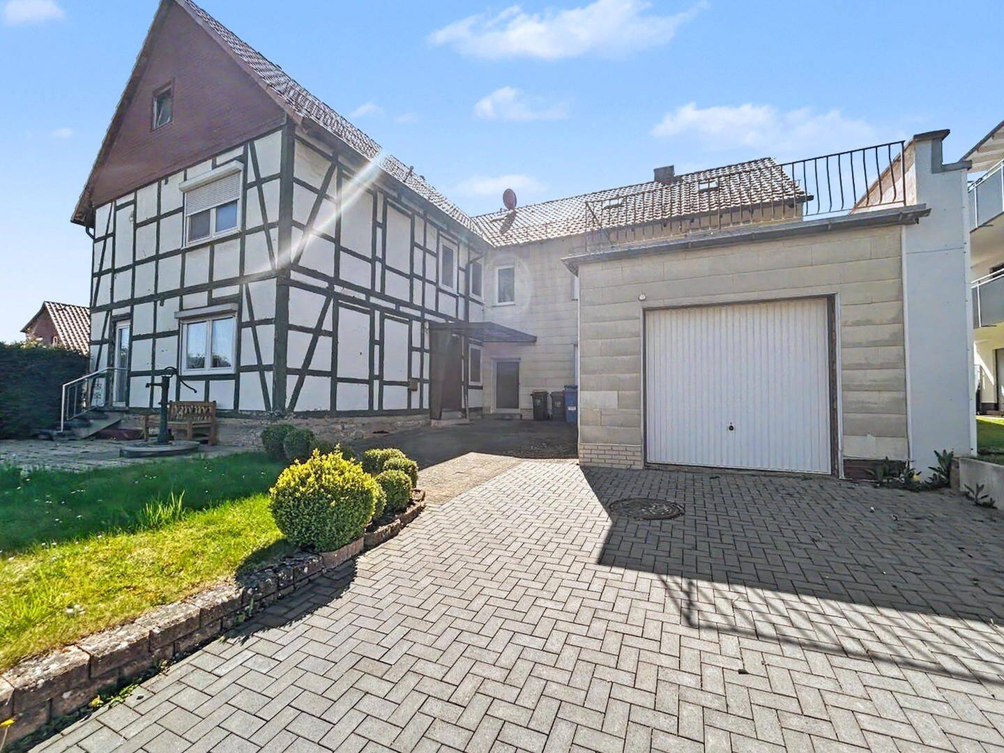 Großzügiges Fachwerkhaus für Großfamilien oder mehrere Generationen in Göttingen – Esebeck, 37079 Göttingen