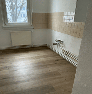 In der Herrichtung! 3-Zimmerwohnung mit Dusche…, 6118 Halle (Saale)