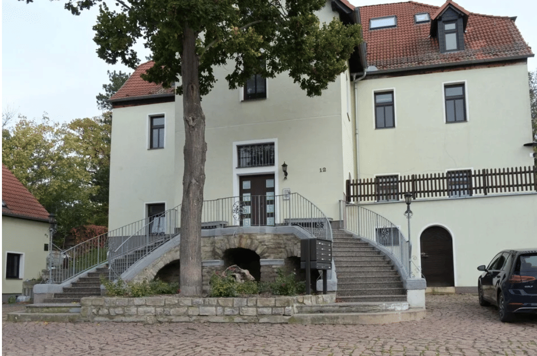 Neu gestaltete, modernisierte 2-Zimmer-Wohnung im historischen Gutshaus Goddula – Bad Dürrenberg, 6231 Bad Dürrenberg