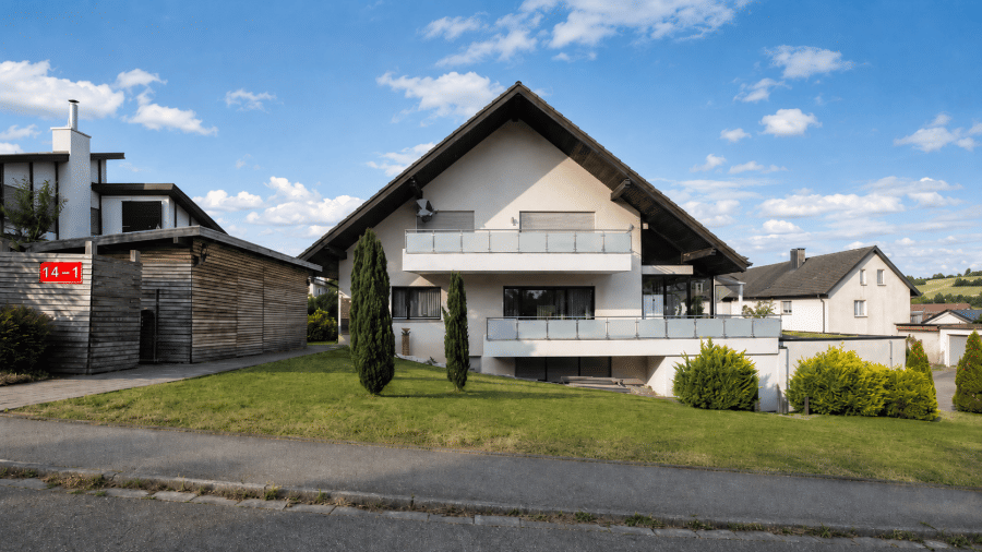 Provisionsfrei* Zweifamilienhaus mit 231 m², Ausbaupotenzial & Doppelgarage – provisionsfrei in Keltern-Weiler, 75210 Keltern