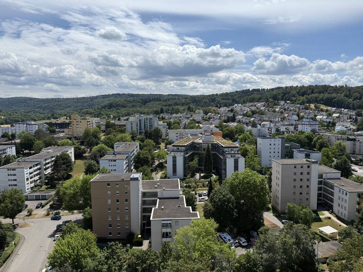 “Wohnen mit Aussicht – großzügige 4,5-Zimmer-Wohnung mit zwei Balkonen in Winnenden”, 71364 Winnenden