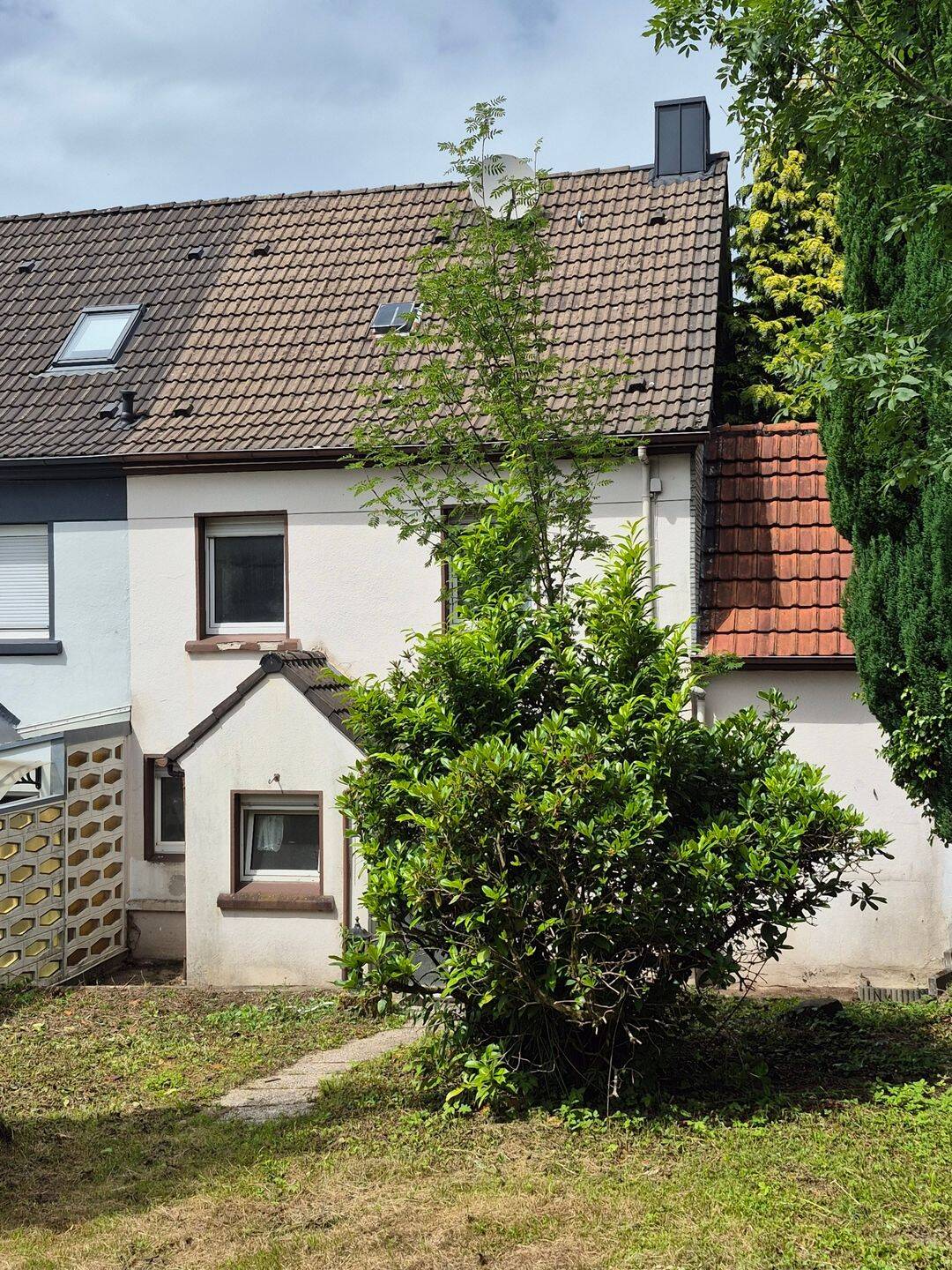 Doppelhaushälfte mit Garten in stadtzentraler Lage, 58511 Lüdenscheid