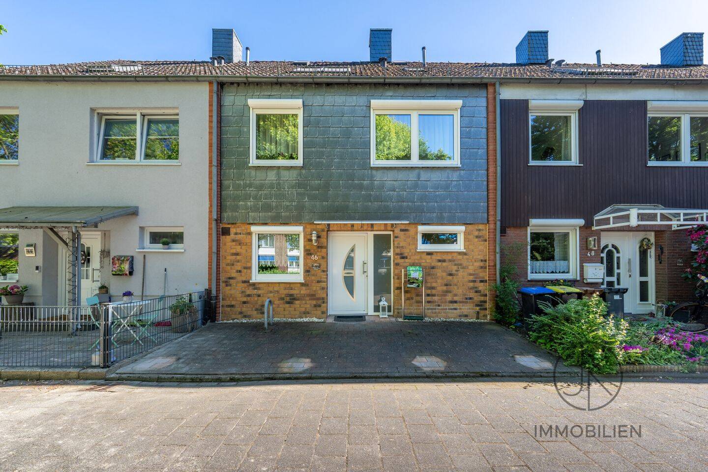 ***Wohnen auf drei Ebenen – mit Platz für Familie, Gäste und Homeoffice in Bremen-Kattenesch, 28277 Bremen (Kattenesch Kattenturm)
