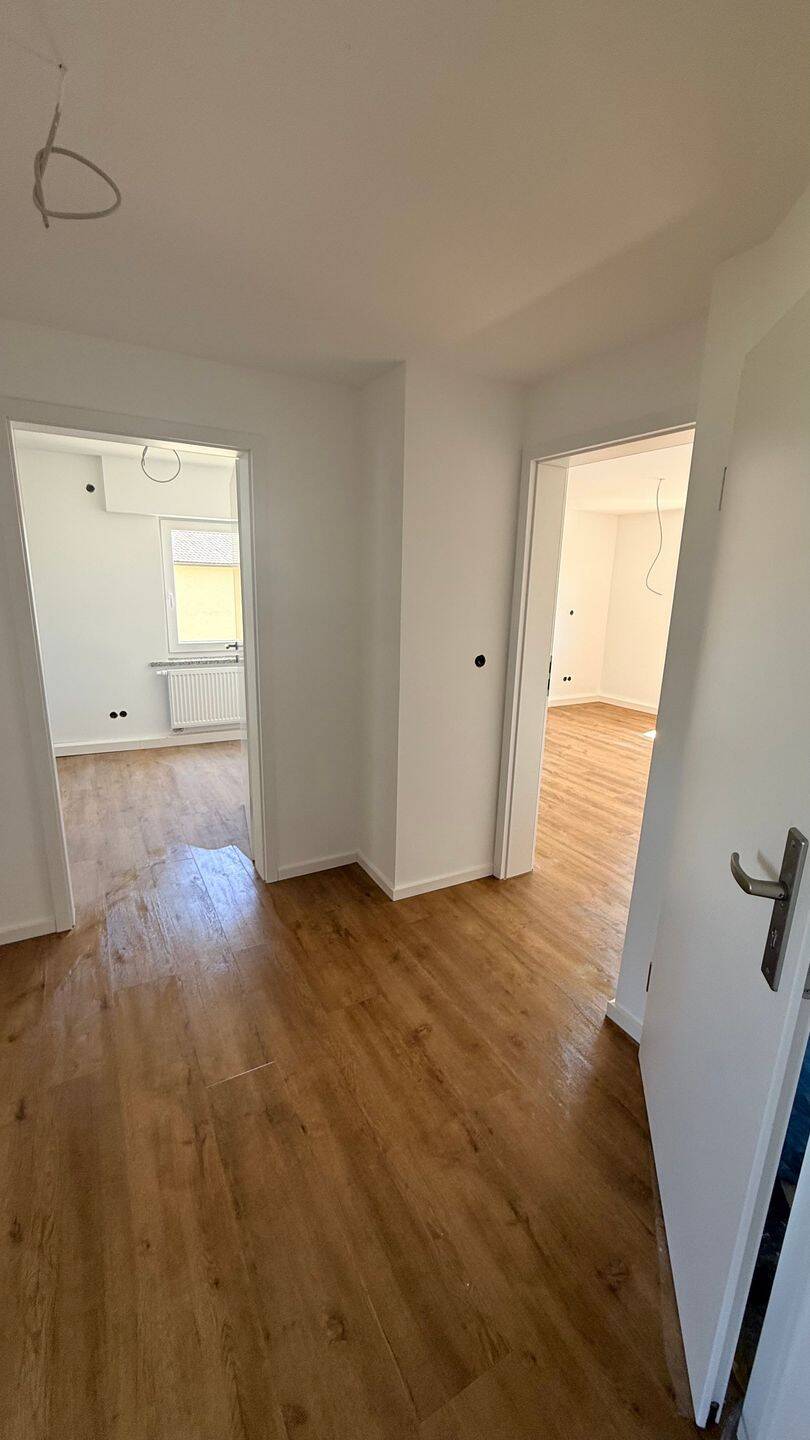 Erstbezug nach Sanierung | Großzügige 4-Zimmer-Wohnung in Tuchenbach bei Herzogenaurach, 90587 Obermichelbach