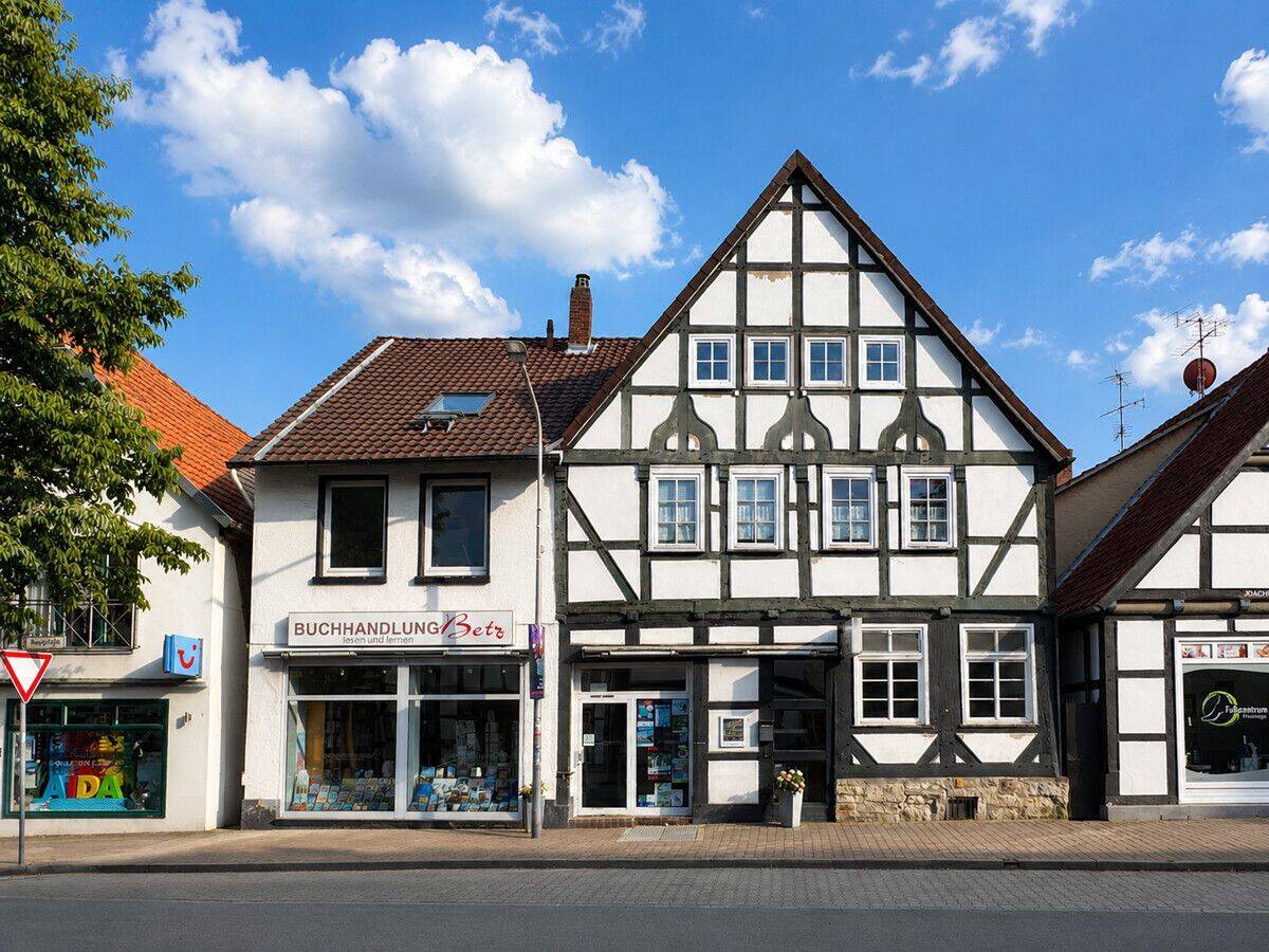 Starke Rendite mit Faktor 7,8: Wohn und Geschäftshaus in Petershagen!, 32469 Petershagen