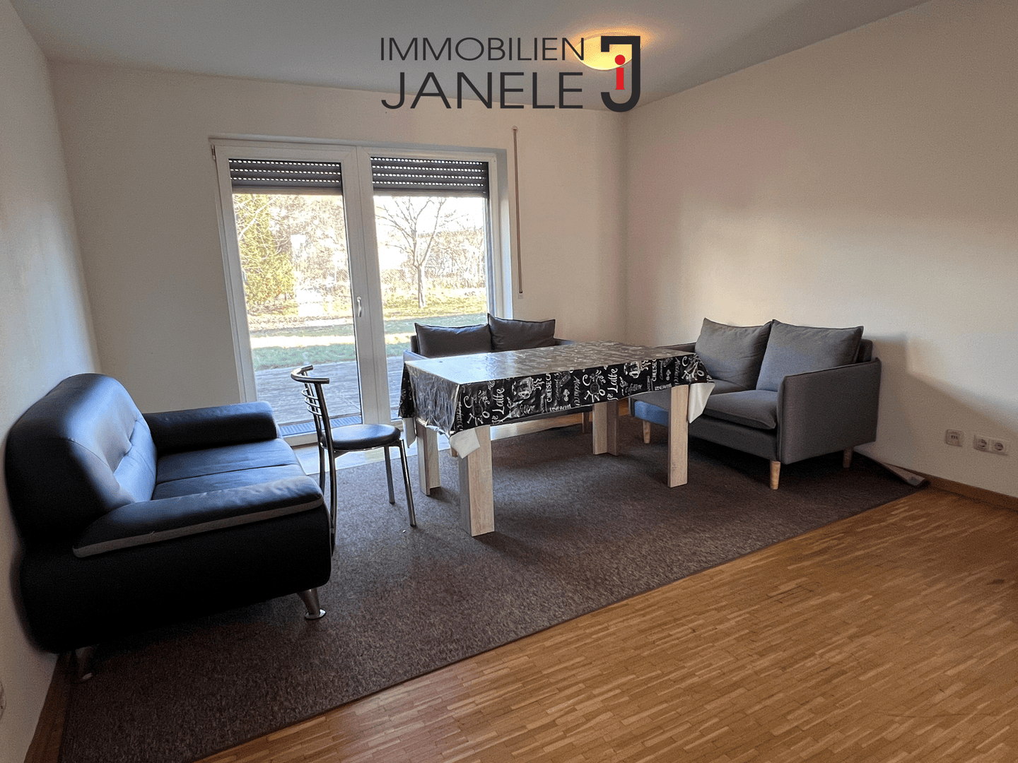 Das perfekte moderne 3-Familienhaus für Jung und Alt nähe Regensburg mit großen Garten in ruhiger Lage in Regenstauf, 93055 Regensburg (Brandlberg-Keilberg Burgweinting-Harting Innenstadt Ostenviertel Schwabelweis)