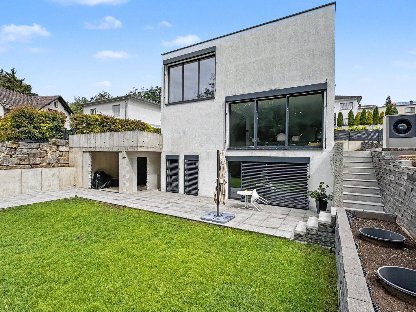 Elegantes Lifestyle-Haus mit Wohnung im Untergeschoss im schönen Puschendorf, 90617 Puschendorf