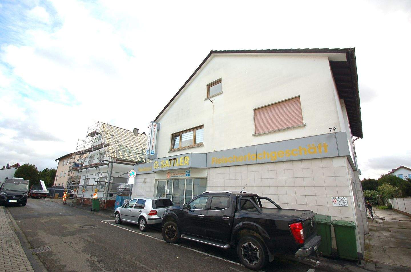 Mehrfamilienhaus mit Ladengeschäft in ruhiger und beliebter Lage, 68642 Bürstadt