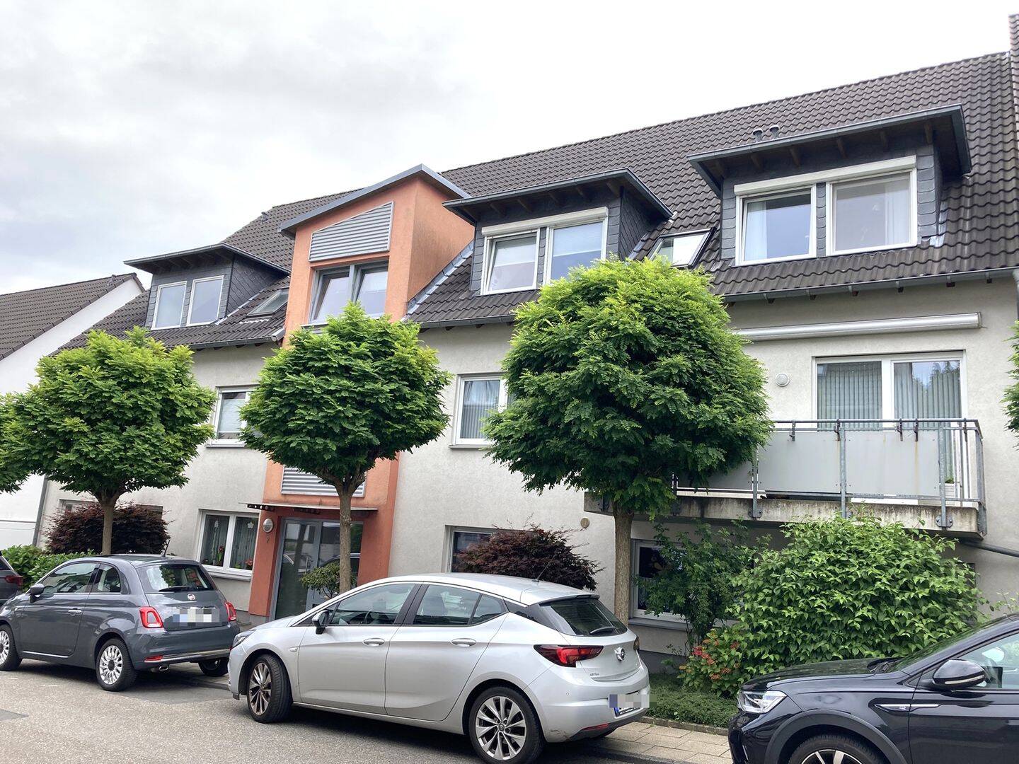 2 Zimmer Wohnung mit Balkon, EBK, Aufzug und TG-Stellplatz in Essen-Borbeck, 45355 Essen (Bergeborbeck Bochold Borbeck-Mitte)