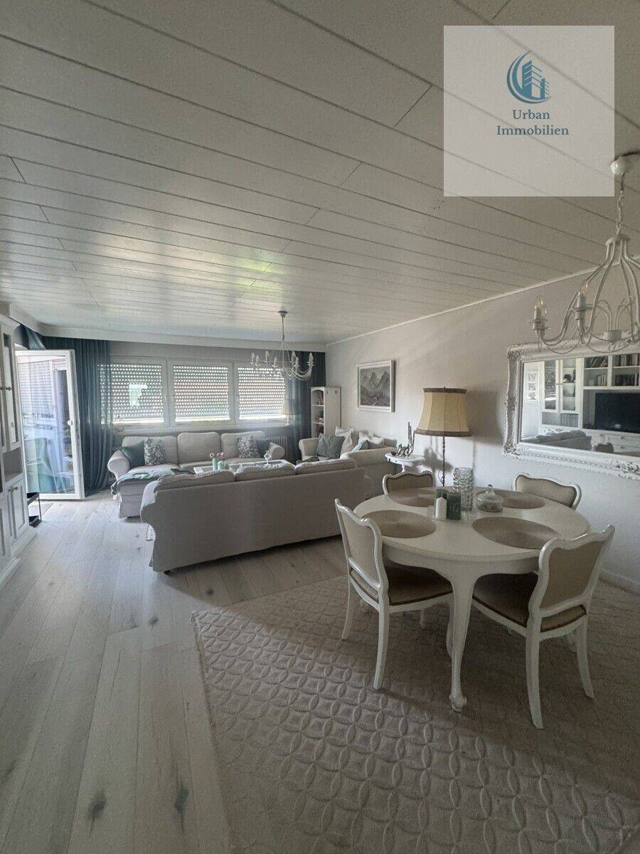 Helle 3-Zimmer-Wohnung mit Loggia, 90449 Nürnberg (Gebersdorf Neuröthenbach Röthenbach bei Schweinau)