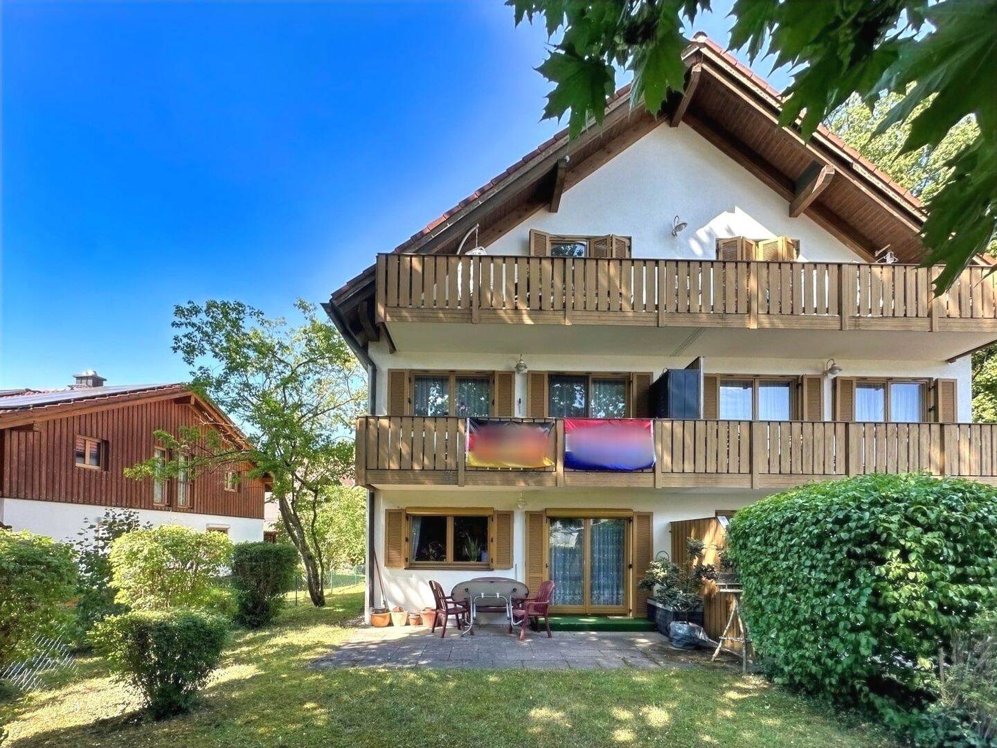 Sonnige 3-Zimmer-Gartenwohnung mit ca. 35 m² ausgebautem Souterrain und Badezimmer im Untergeschoss, 81827 München (Ramersdorf-Perlach Trudering-Riem)