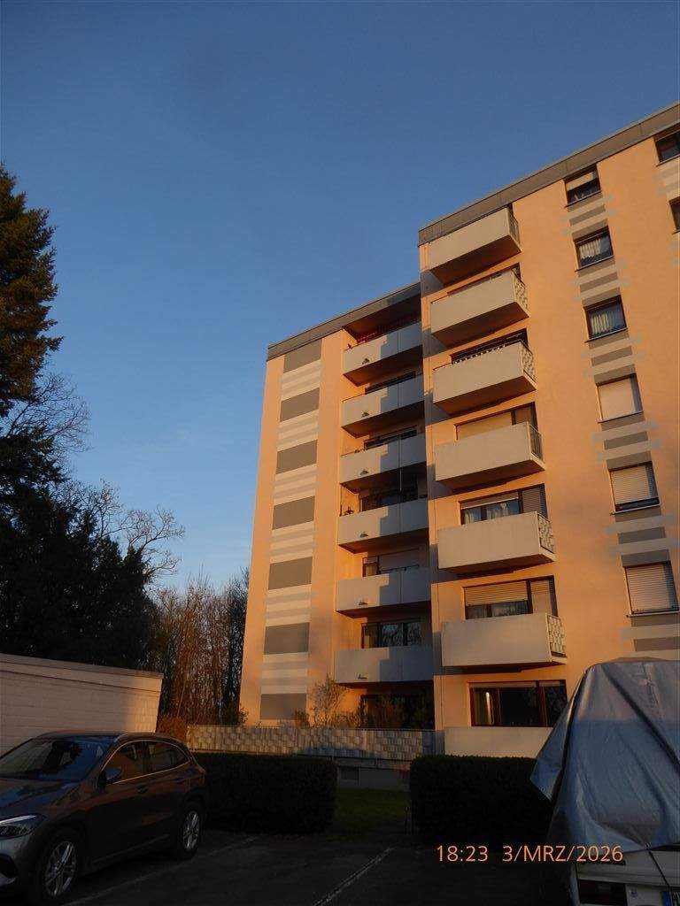 komplett renovierte 3 Zimmer-Wohnung, Loggia, Keller, KfZ-Stellplatz zu vermieten, 68623 Lampertheim