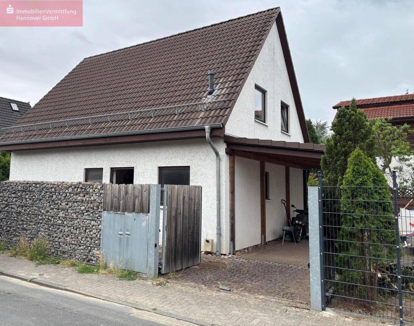Familienfreundliches Einfamilienhaus mit Carport und eigenem Garten, 30519 Hannover