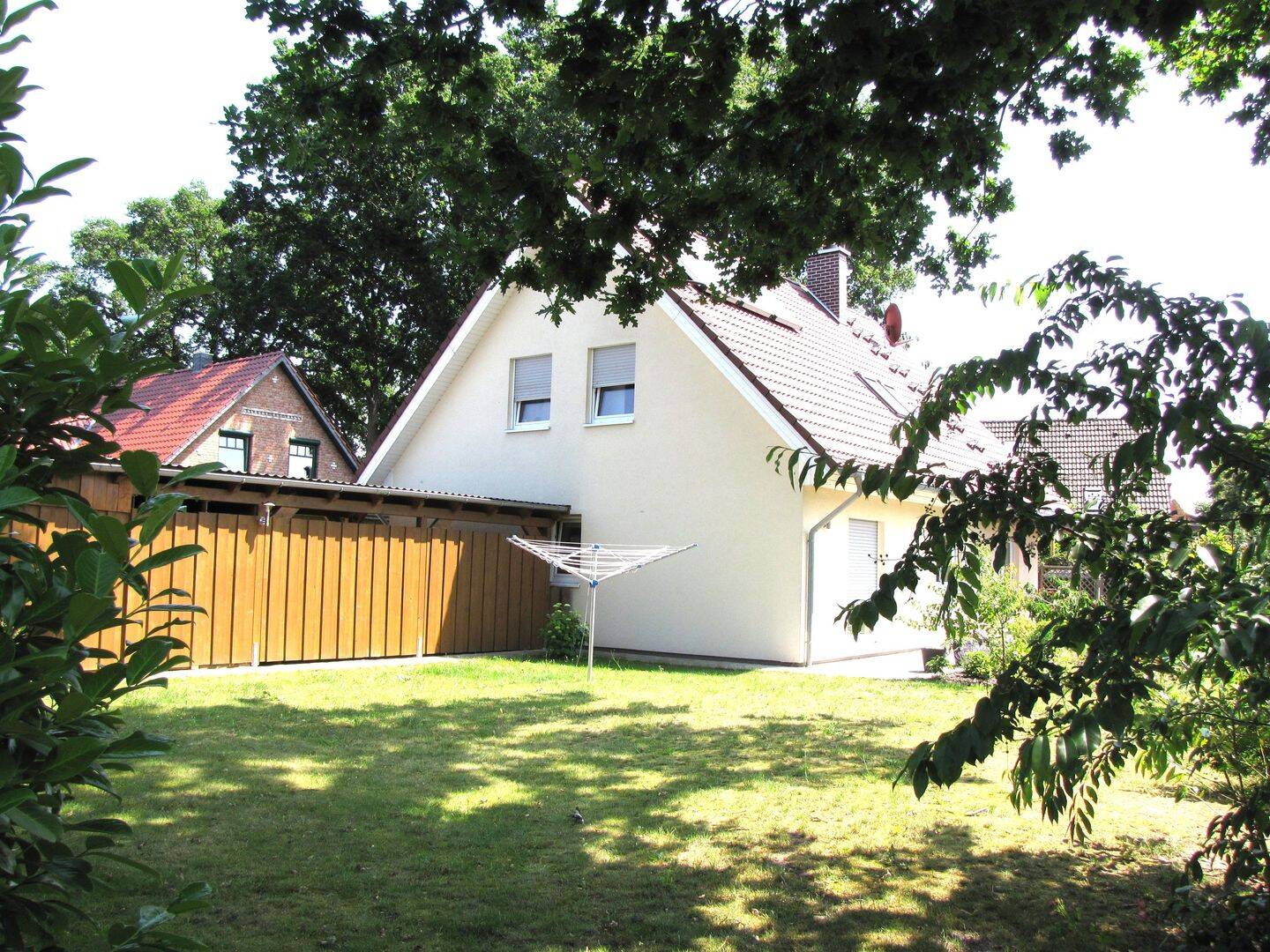 Ebenerdige 3-Zimmer-Wohnung mit Garten, Terrasse, Kaminofenoption, 28865 Lilienthal
