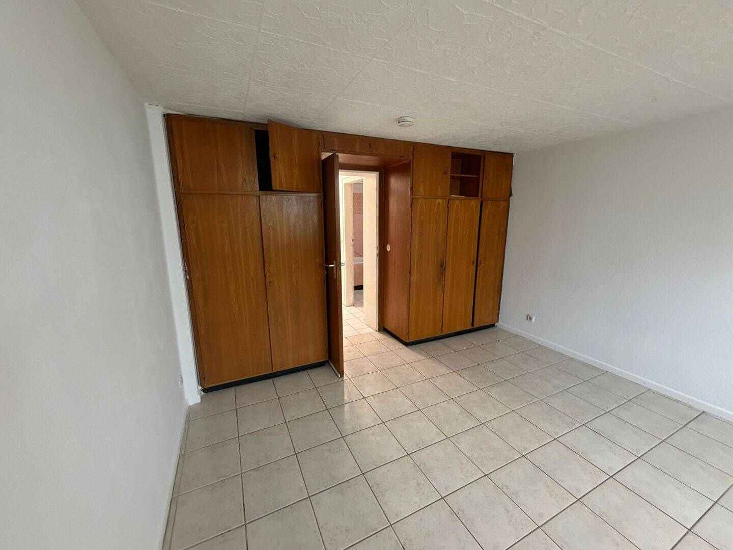 Kleines Appartement in Altenbochum, 44803 Bochum (Altenbochum Laer Wiemelhausen)