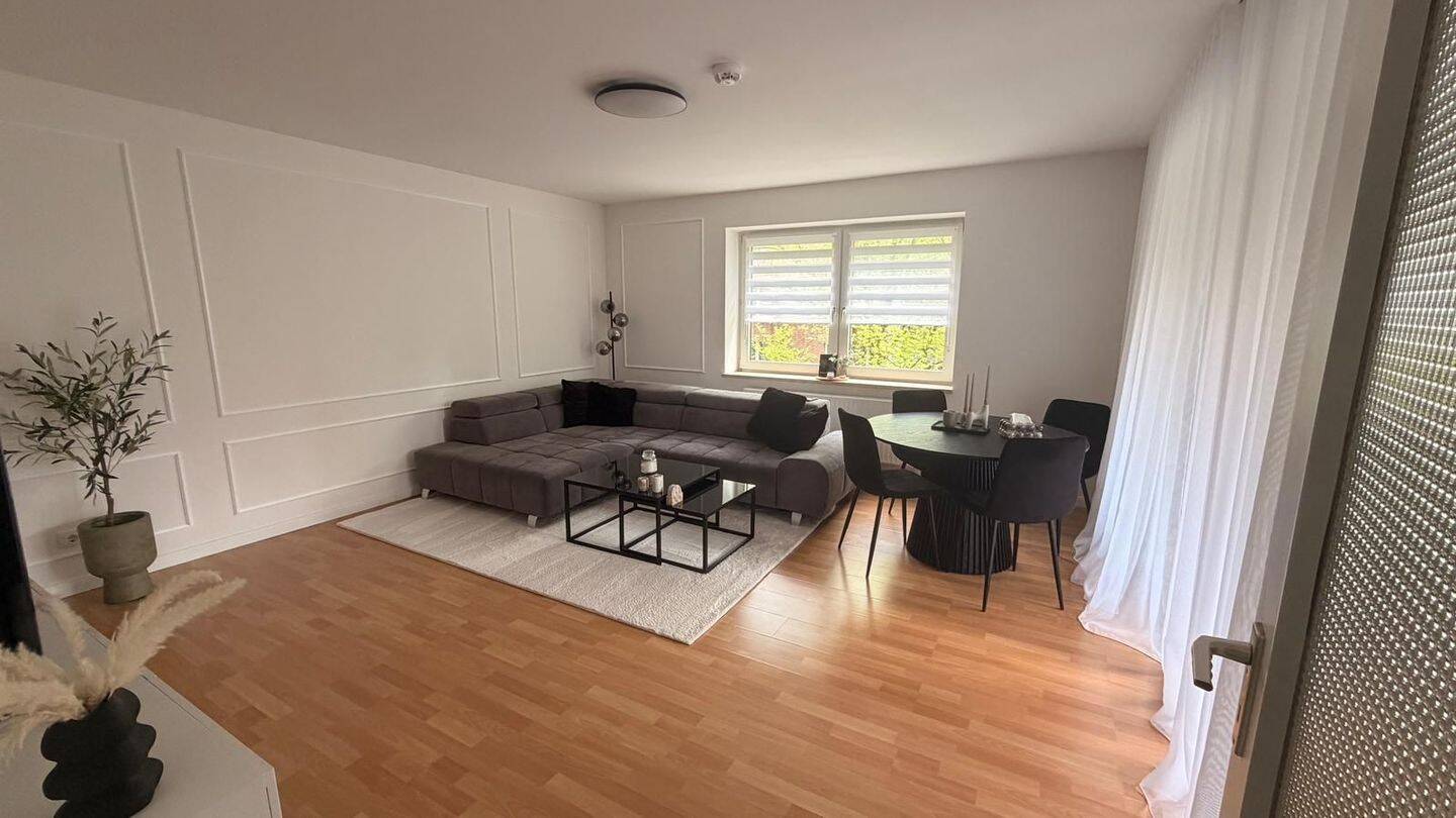 Gepflegte vermietete 2-Zimmer-Wohnung mit modernisiertem Bad, Balkon & Tiefgarage – Hamburg-Wandsbek, 22047 Hamburg (Wandsbek Bramfeld Tonndorf)