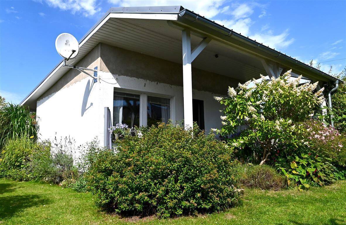 Ferienbungalow in idyllischer Lage von Drigge mit Bootsanlegeplatz, 18574 Garz/Rügen