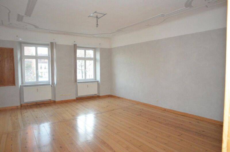 *** große Wohnung mit 5 Räumen im Luckauer Zentrum ***, 15926 Luckau