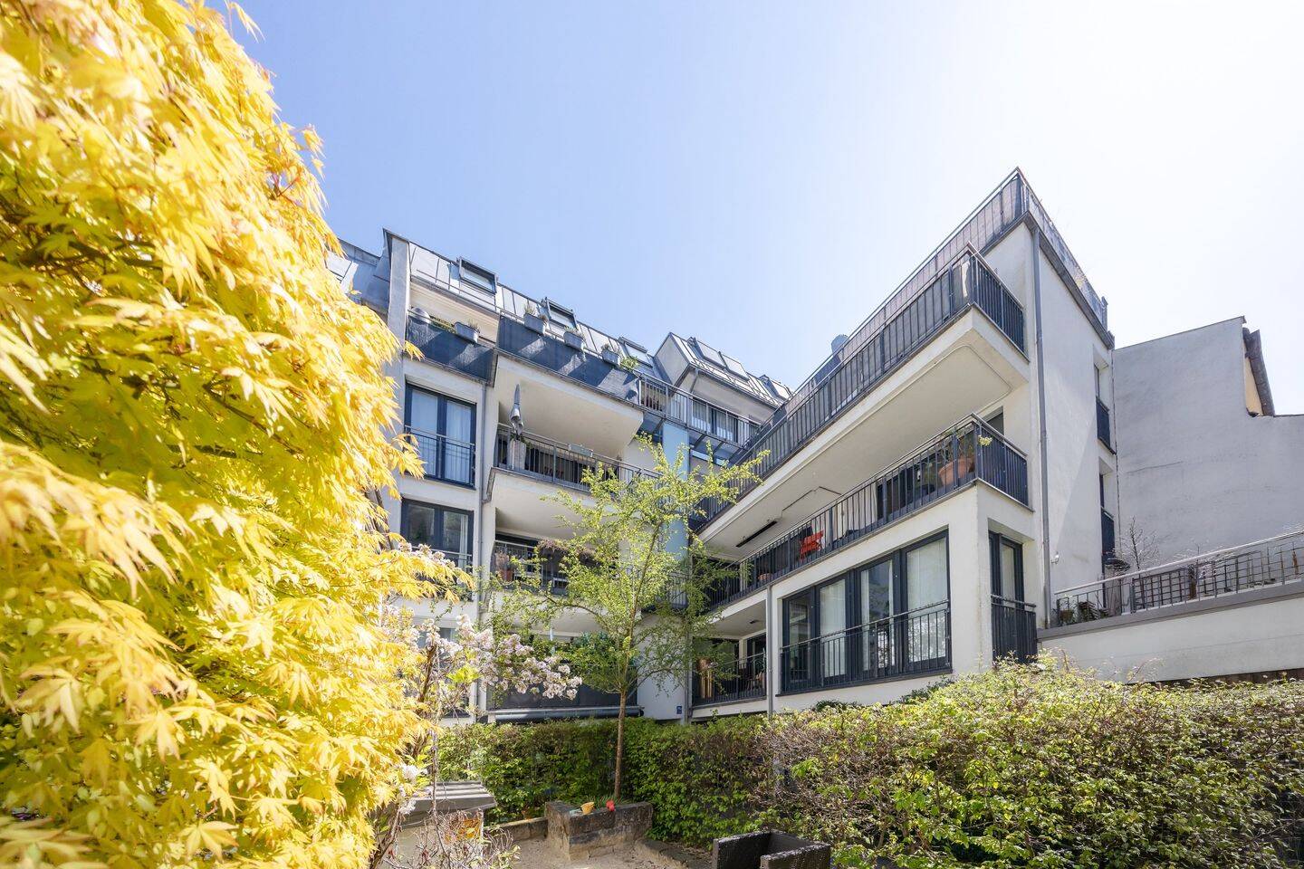 Sofort bezugsfrei – Lichtdurchflutete 3-Zimmer-Wohnung mit Balkon & Aufzug im Rückgebäude, 80469 München (Altstadt-Lehel Ludwigsvorstadt-Isarvorstadt)
