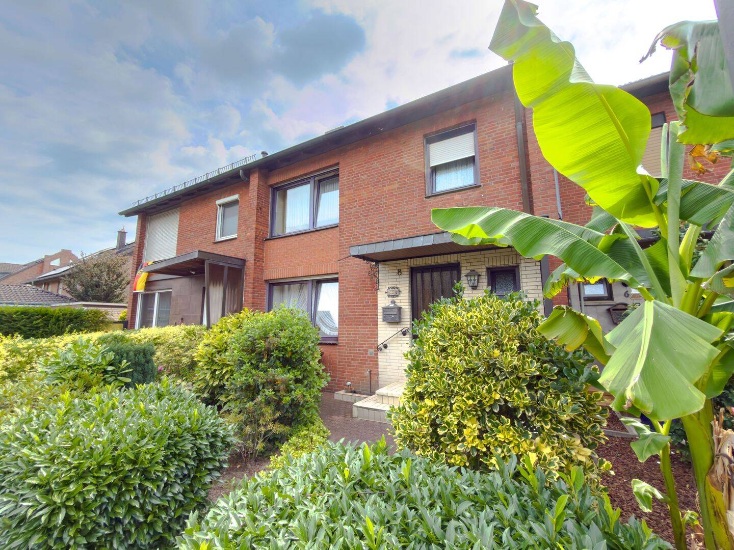 Wintergarten und Rheinnähe: Reihenmittelhaus in Leverkusen-Hitdorf, 51371 Leverkusen (Bürrig Hitdorf Rheindorf)