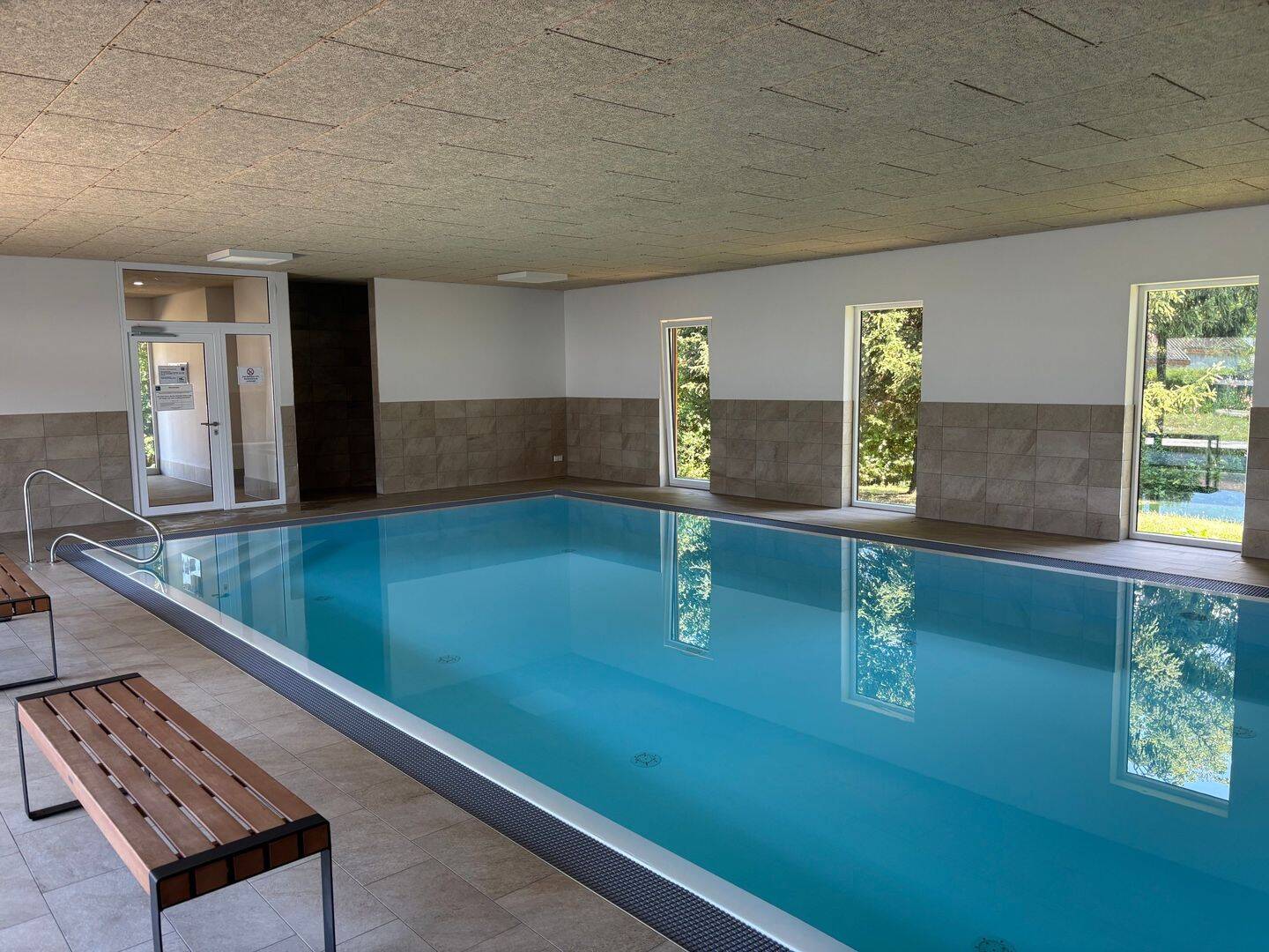 Helle 4-Zimmer-Wohnung mit Balkon Schwimmbad und NEUE Küche, 94036 Passau (Abraham Haidenhof-Nord Haidenhof-Süd Heining Kohlbruck)