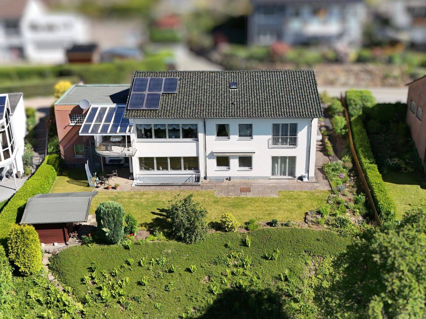 Großzügiges Einfamilienhaus mit Einliegerwohnung in ruhiger Wohnlage, 58513 Lüdenscheid