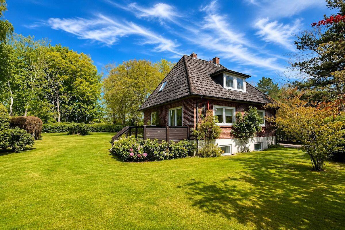 Gepflegtes Einfamilienhaus in attraktiver südstrandnaher Lage, 25938 Wyk auf Föhr