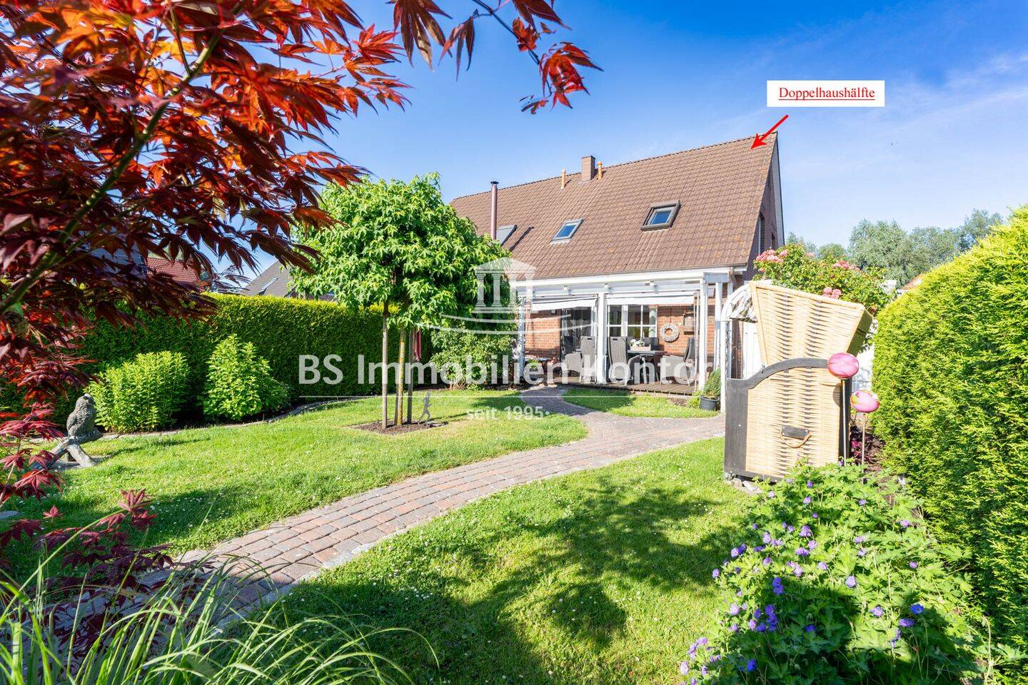 Constantia-West! Doppelhaushälfte mit Carport, überdachter Terrasse, Gartenhaus und Gartenanlage in ruhiger Lage!, 26723 Emden
