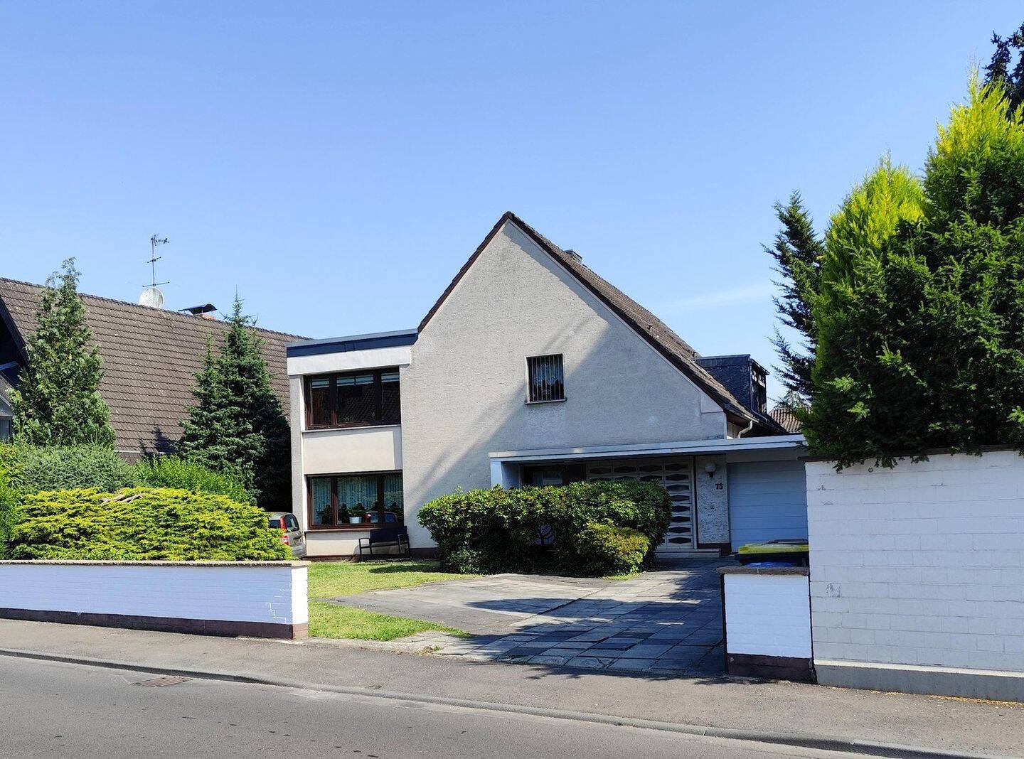 2-Familienhaus mit großem Garten, 51107 Köln (Kalk)