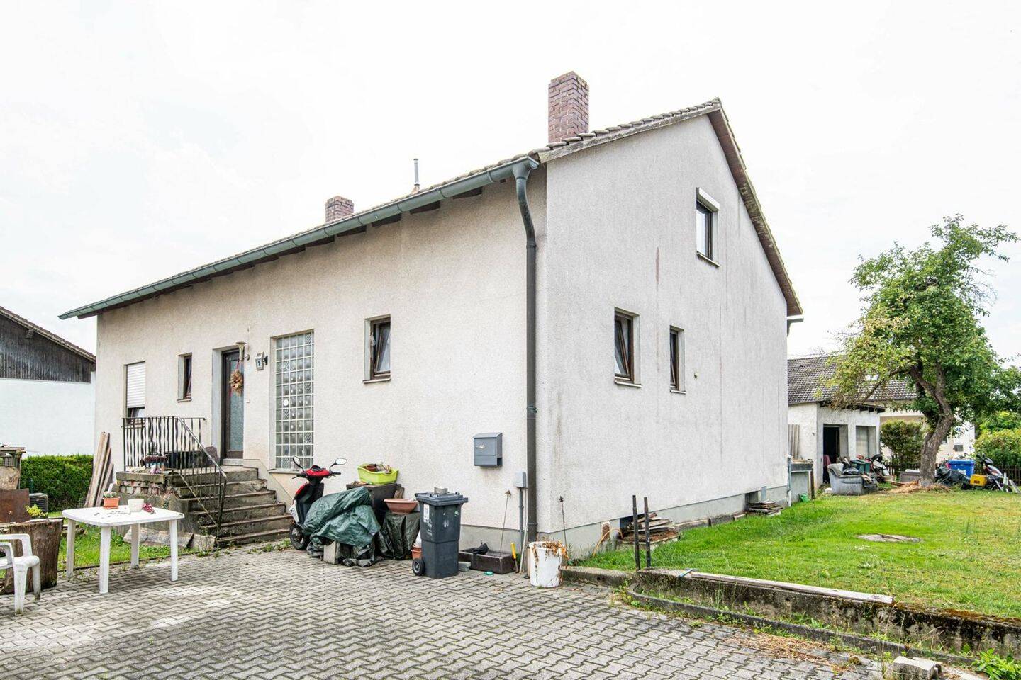 Sanierungsbedürftiges Wohnhaus mit Ausbaupotenzial, 93482 Pemfling